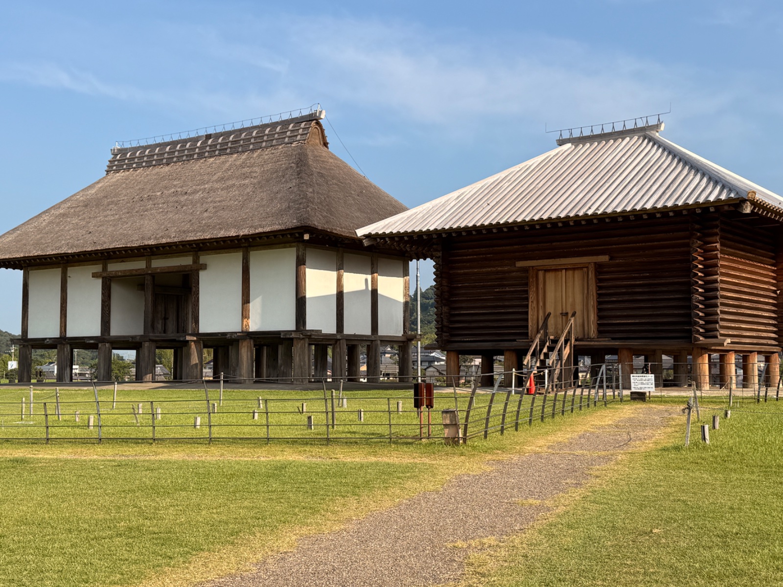 平沢官衙遺跡｜律令が丘に建てた、筑波郡の正倉群