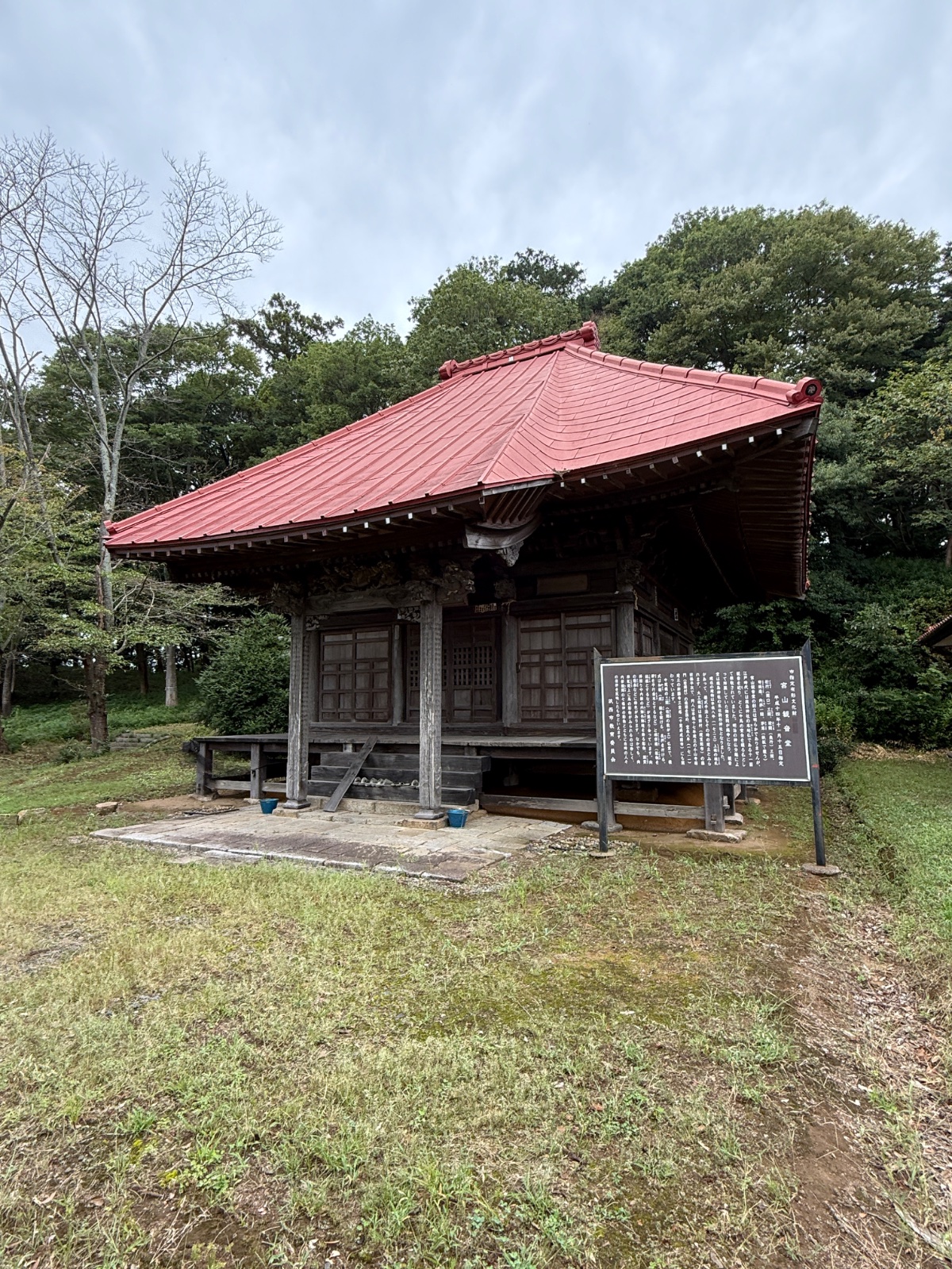 宮山観音堂｜古墳の丘に祀られた、鹿島の本地仏